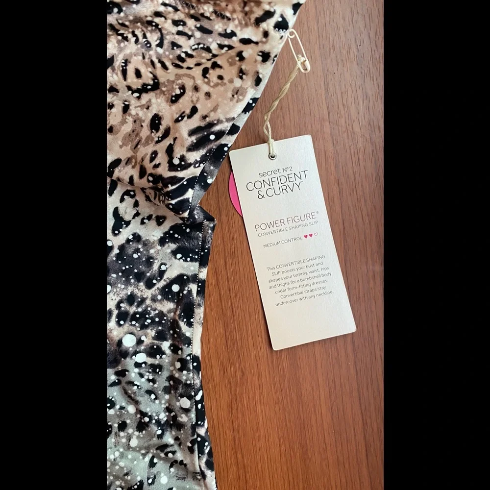 NWT Victoria's Secret Power Figure Convertible Shaping Slip Size 34D
